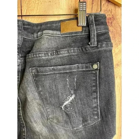 Judy Blue Distressed Washed Out Black Skinny Jeans Women's Size 15/32 NEW - Picture 7 of 12